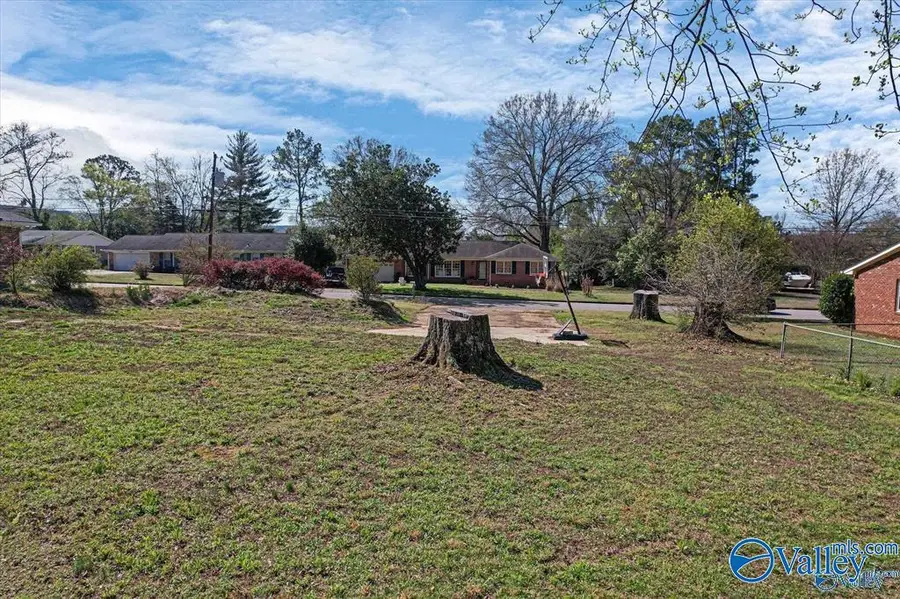913 San Ramon Avenue Se, Huntsville, AL 35802 - Image #2