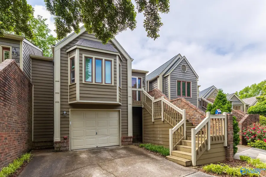 211 Knollridge Circle, Huntsville, AL 35801 - Image #2