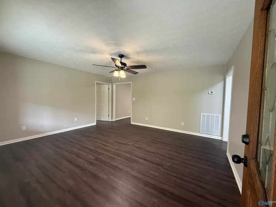 45 County Road 1424, Vinemont, AL 35179 - Image #2