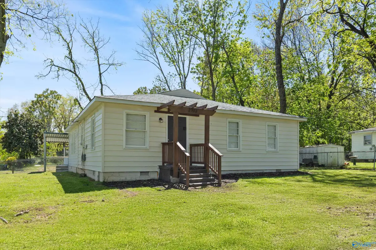 2703 Cave Avenue Nw, Huntsville, AL 35810 - Image #1