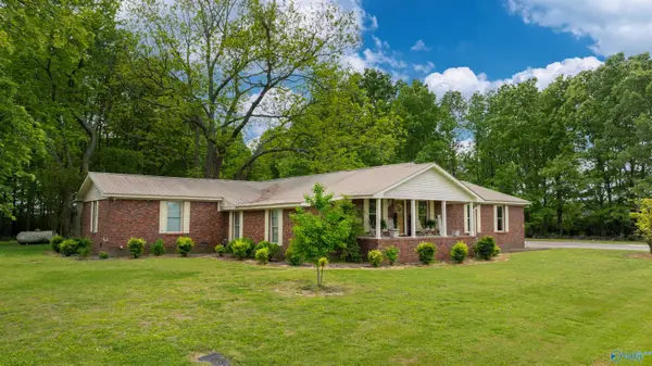 2061 County Road 76, Fyffe, AL 35971