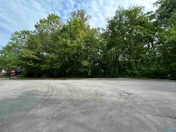 1327 Shadow Ridge Drive Se, Huntsville, AL 35803