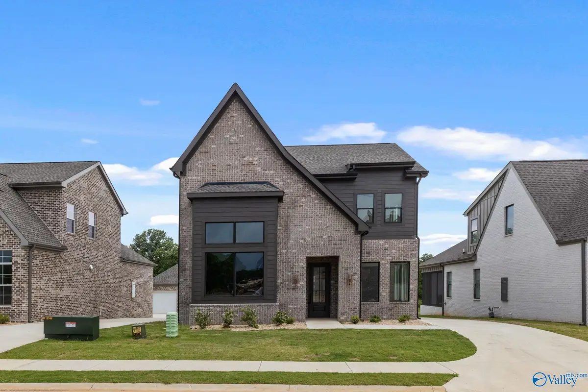 205 Fame Avenue, Tuscumbia, AL 35674 - Image #1