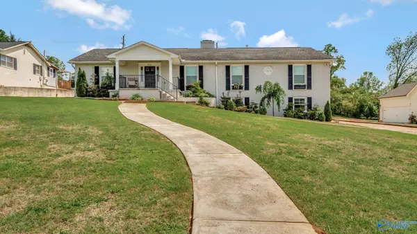 212 Longwood Drive Se, Huntsville, AL 35801