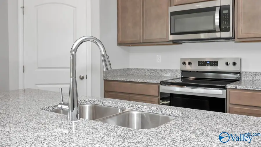 10 Moon Drive, Scottsboro, AL 35769 - Image #3