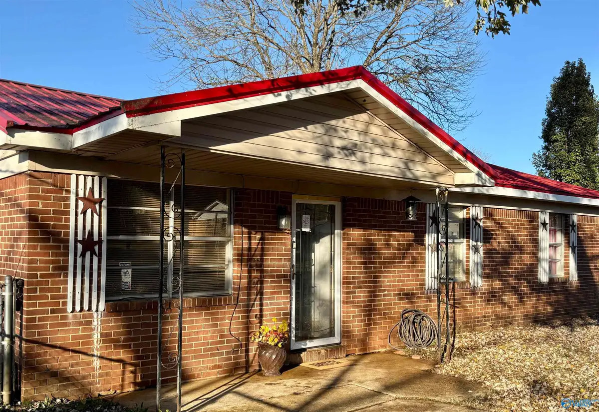 135 Willoughby Drive, New Hope, AL 35760 - Image #1