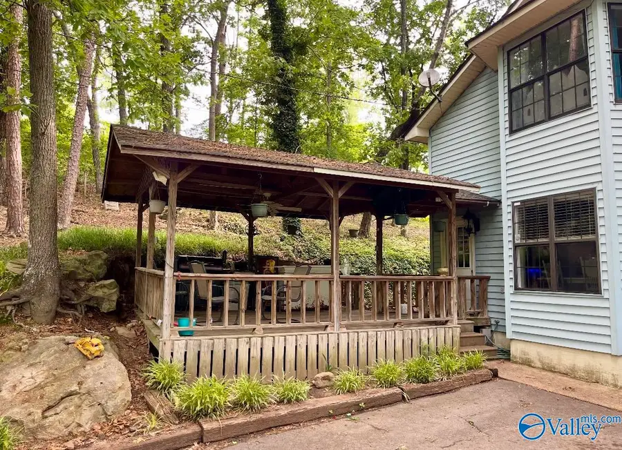 1055 Georgia Mountain Road, Guntersville, AL 35976 - Image #3