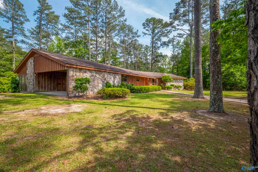 286 Griffith Drive, Centre, AL 35960 - Image #2