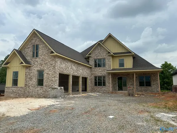 23161 Sawgrass Drive, Athens, AL 35613