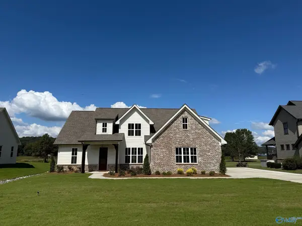 306 Lake Creek Drive, Guntersville, AL 35976