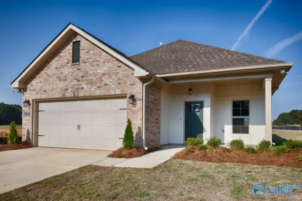 17657 Cabernet Street, Athens, AL 35613