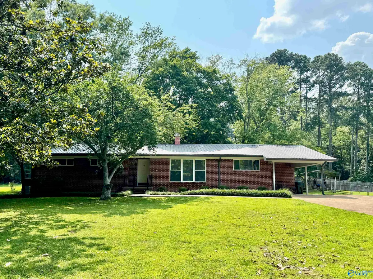 2103 Roseberry Drive, Scottsboro, AL 35769 - Image #1