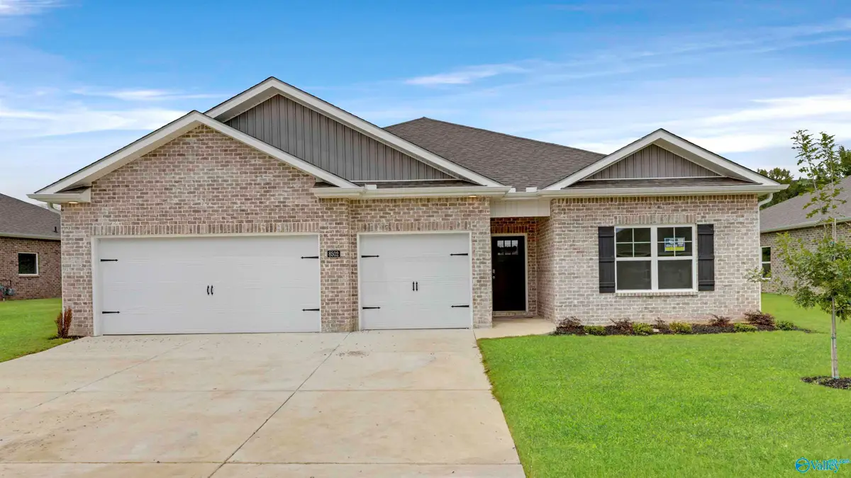 8502 Sophia Nicolle Court Se, Gurley, AL 35748 - Image #1