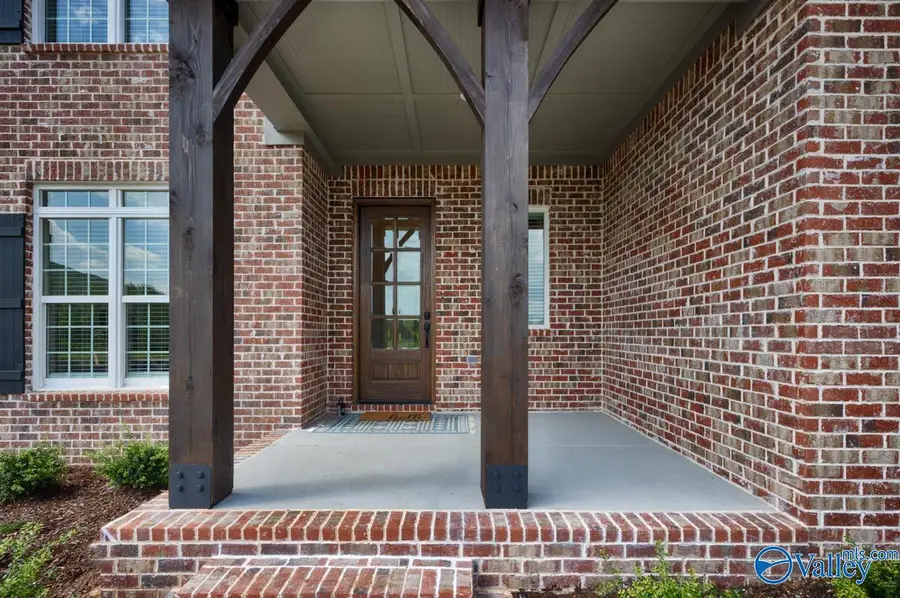 8320 Grayback Boulevard, Owens Cross Roads, AL 35763 - Image #3