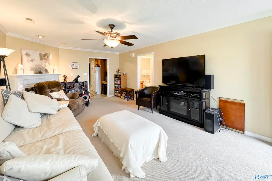 3241 Fieldstone Drive Sw, Decatur, AL 35603 - Image #3