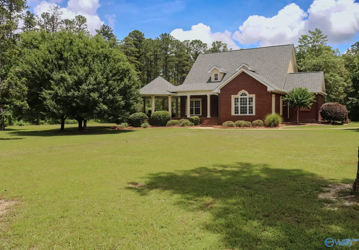352 Pleasant Valley Road, Rainbow City, AL 35906 - Image #1