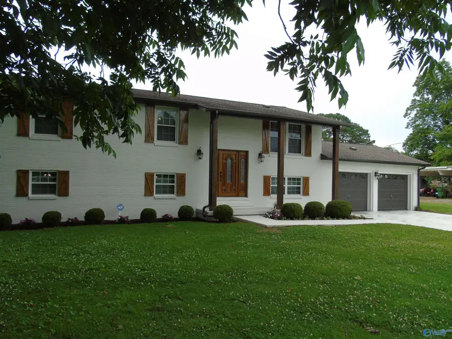 105 Strong Circle Se, Huntsville, AL 35802 - Image #2