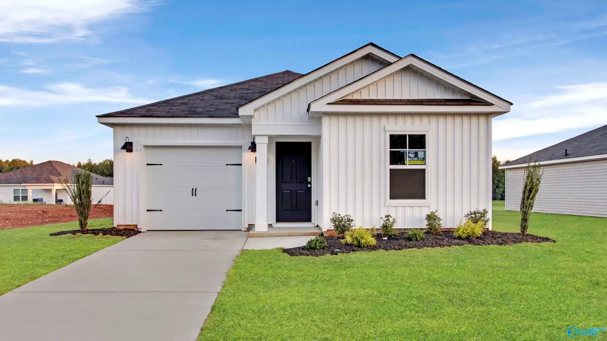 137 Trestle Point Drive, Harvest, AL 35749 - Image #1