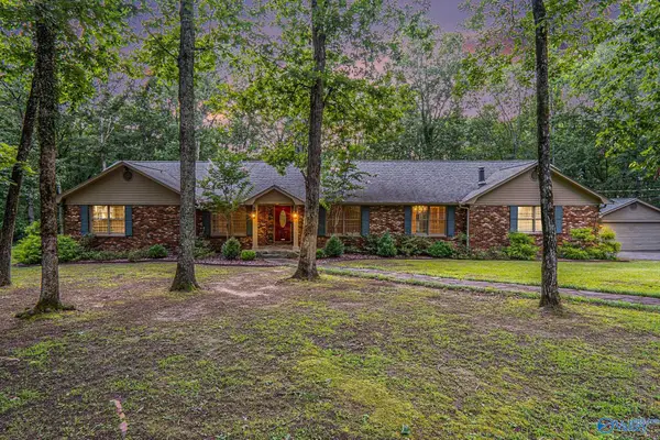 4411 Autumn Leaves Trail Se, Decatur, AL 35603