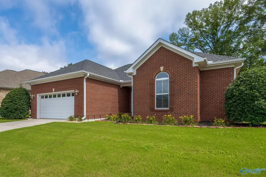 936 Tracey Lane Sw, Decatur, AL 35601 - Image #2