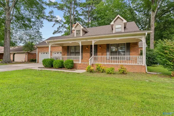 2916 Glasgow Place, Decatur, AL 35603