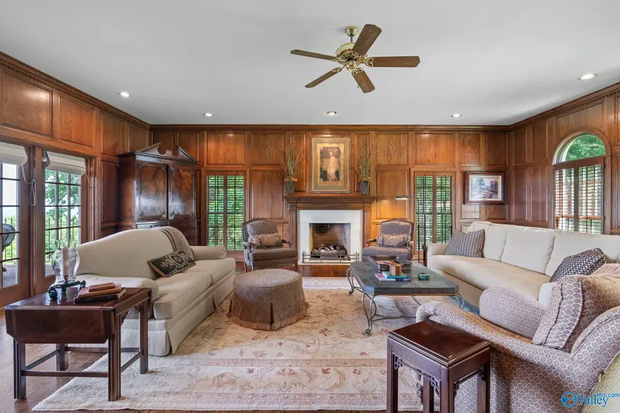 32 Asbury Road Se, Huntsville, AL 35801 - Image #3