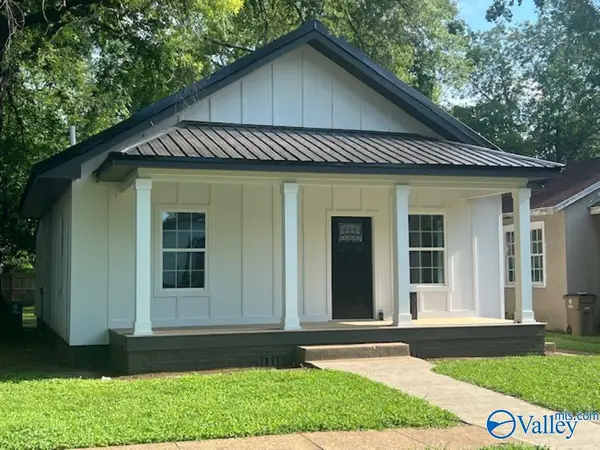 1009 Johnston Street Se, Decatur, AL 35601