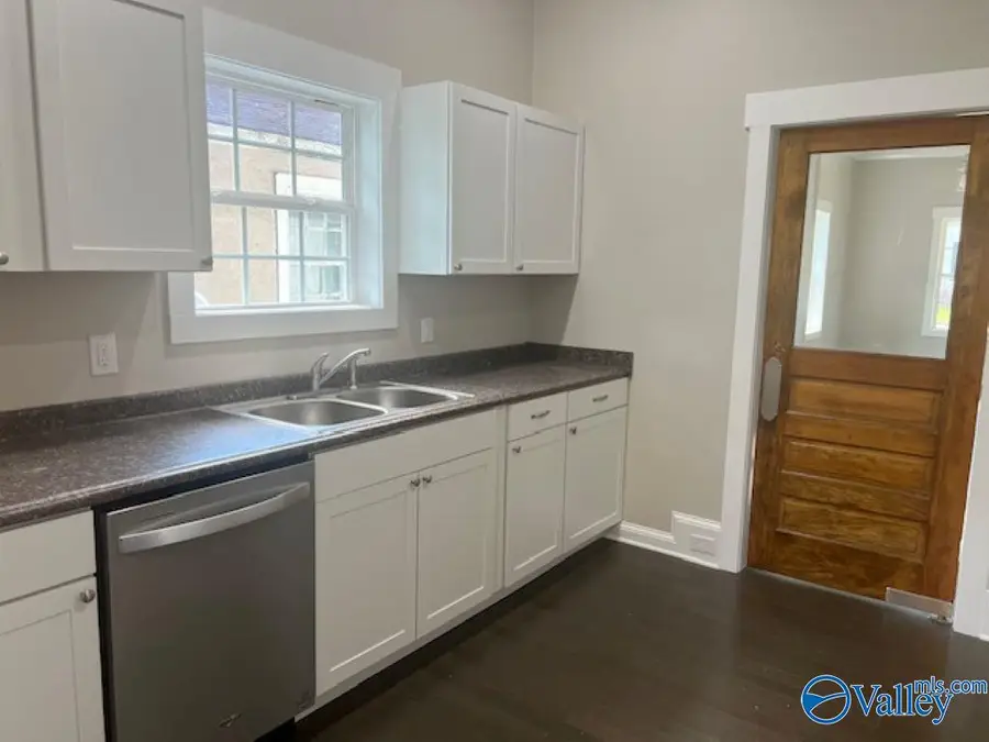 1009 Johnston Street Se, Decatur, AL 35601 - Image #2