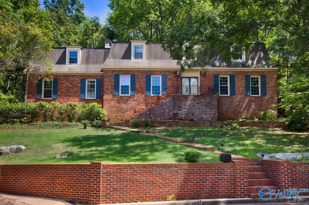 1812 Mountainbrook Drive Se, Huntsville, AL 35801 - Image #1