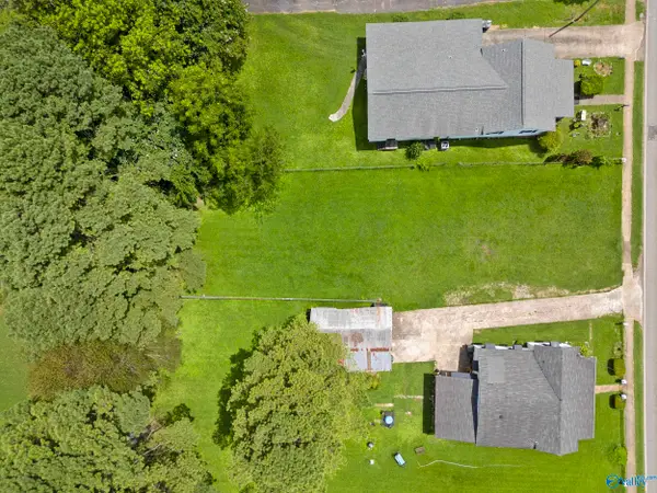 325 Hine Street S, Athens, AL 35611