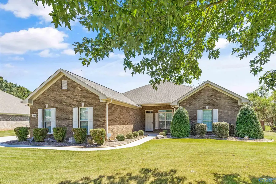107 Genesis Drive, Huntsville, AL 35811 - Image #2