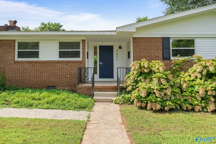 7803 Logan Drive Sw, Huntsville, AL 35802 - Image #2