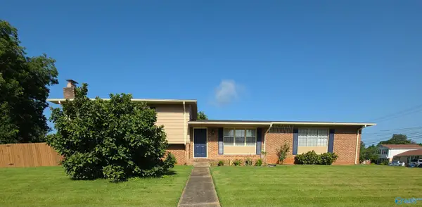 7711 Logan Drive Sw, Huntsville, AL 35802