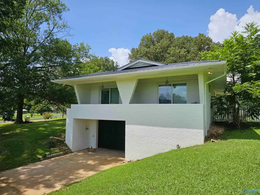 166 Kimberly Drive, Woodville, AL 35776 - Image #3