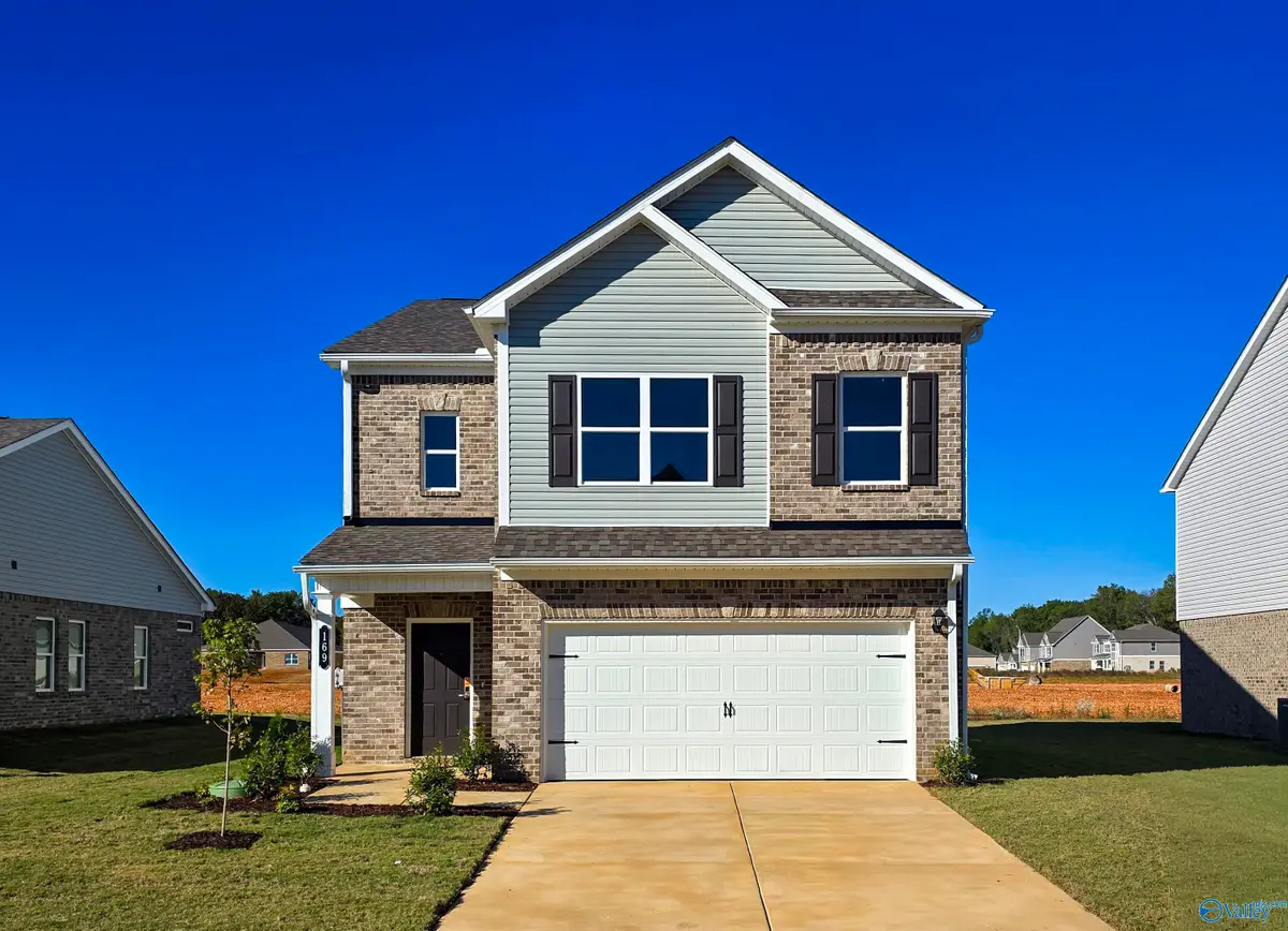 169 Mill Valley Way, New Market, AL 35761 - Image #1