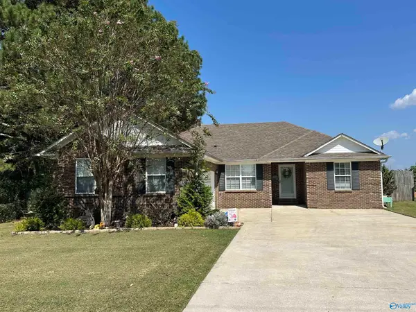 1797 Ready Section Road, Toney, AL 35773