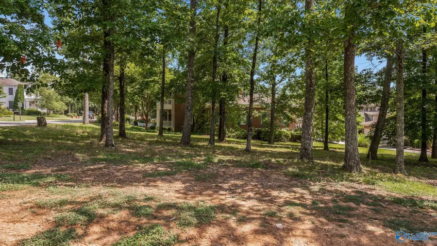 66 Ledge View Drive Se, Huntsville, AL 35802 - Image #2