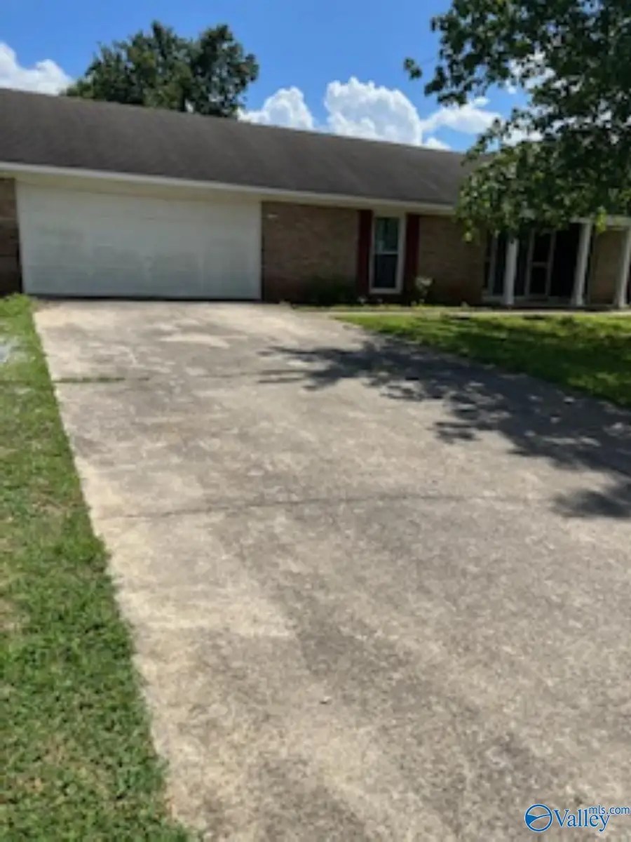 222 Saddle Rock Court, Harvest, AL 35749 - Image #2