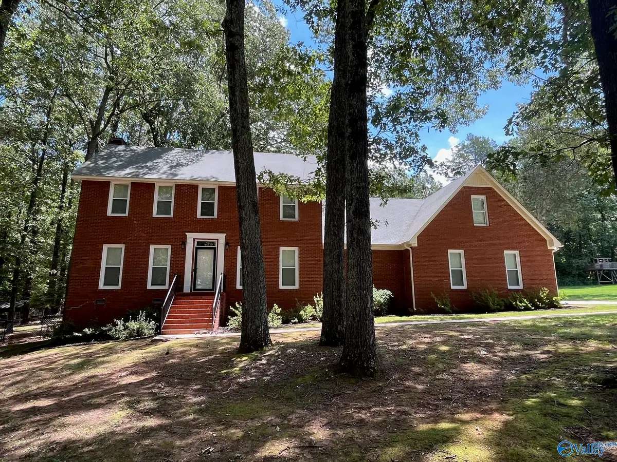 146 Bobwhite Drive, Decatur, AL 35603 - Image #1