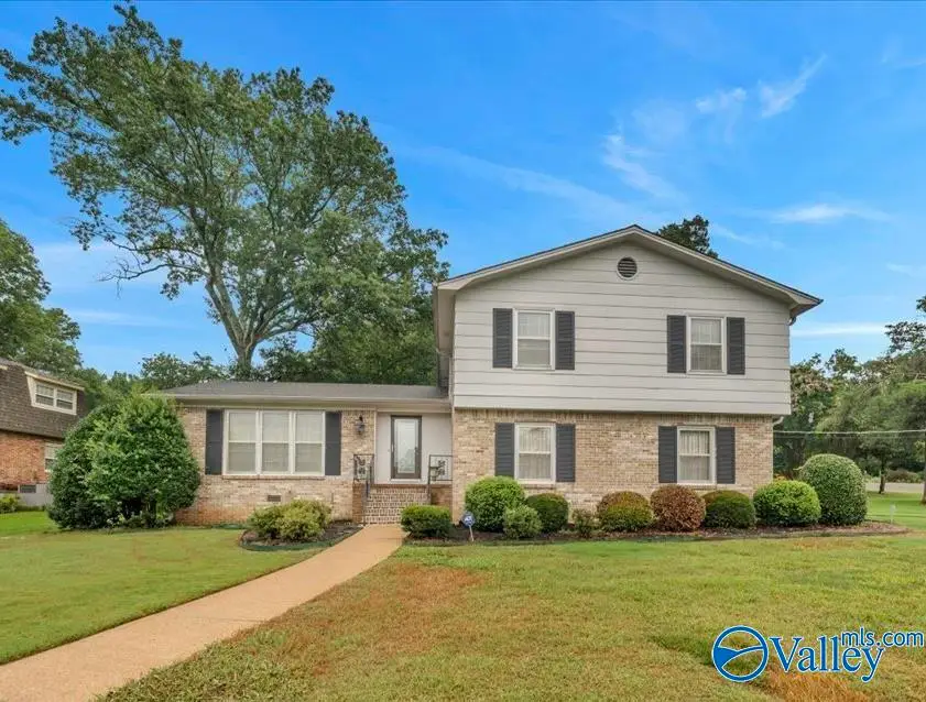 1900 Randy Court Ne, Huntsville, AL 35811 - Image #2