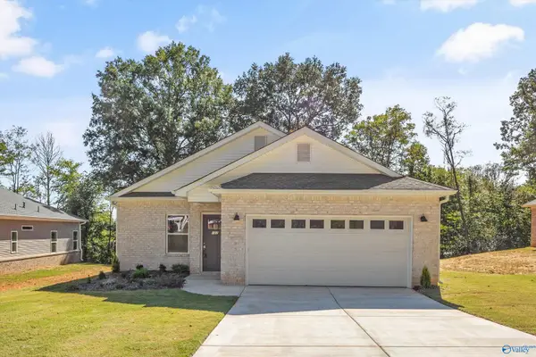 102 Shelly Lane, Huntsville, AL 35810