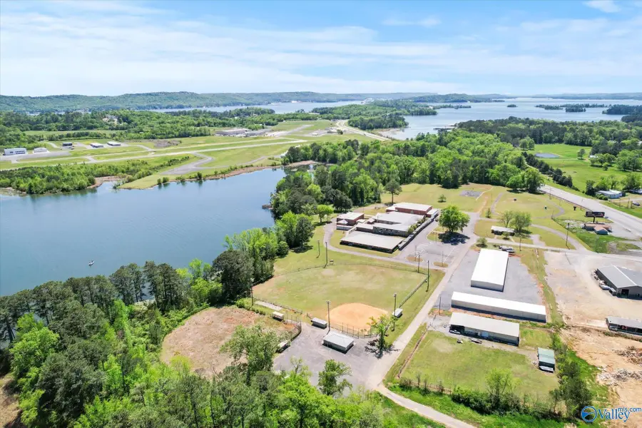 140 Claysville School Road, Guntersville, AL 35976 - Image #2