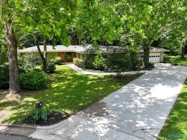 1904 SE Willow Park Court, Huntsville, AL 35803