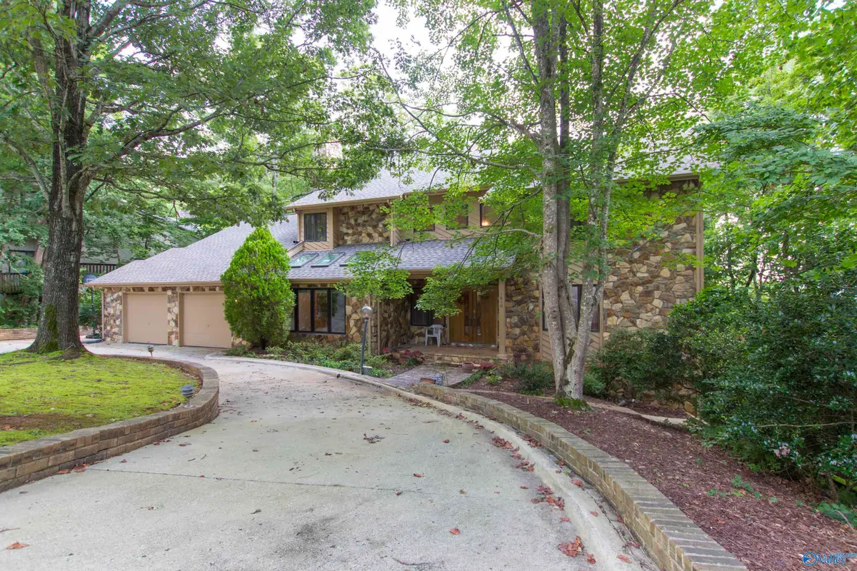 1618 Chandler Road Se, Huntsville, AL 35801 - Image #1