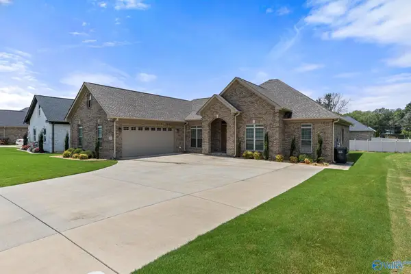 2103 Queenston Loop, Decatur, AL 35603