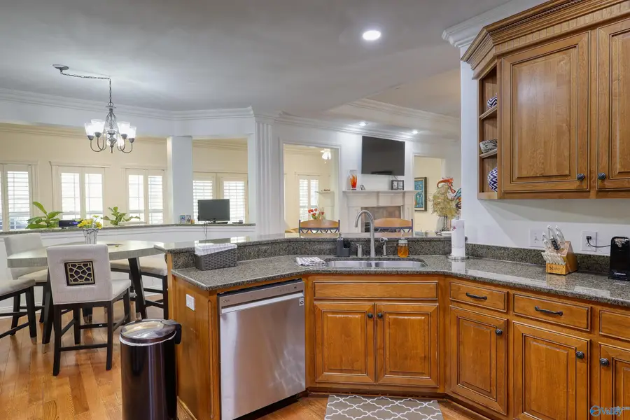 105 Brac Circle, Huntsville, AL 35824 - Image #2