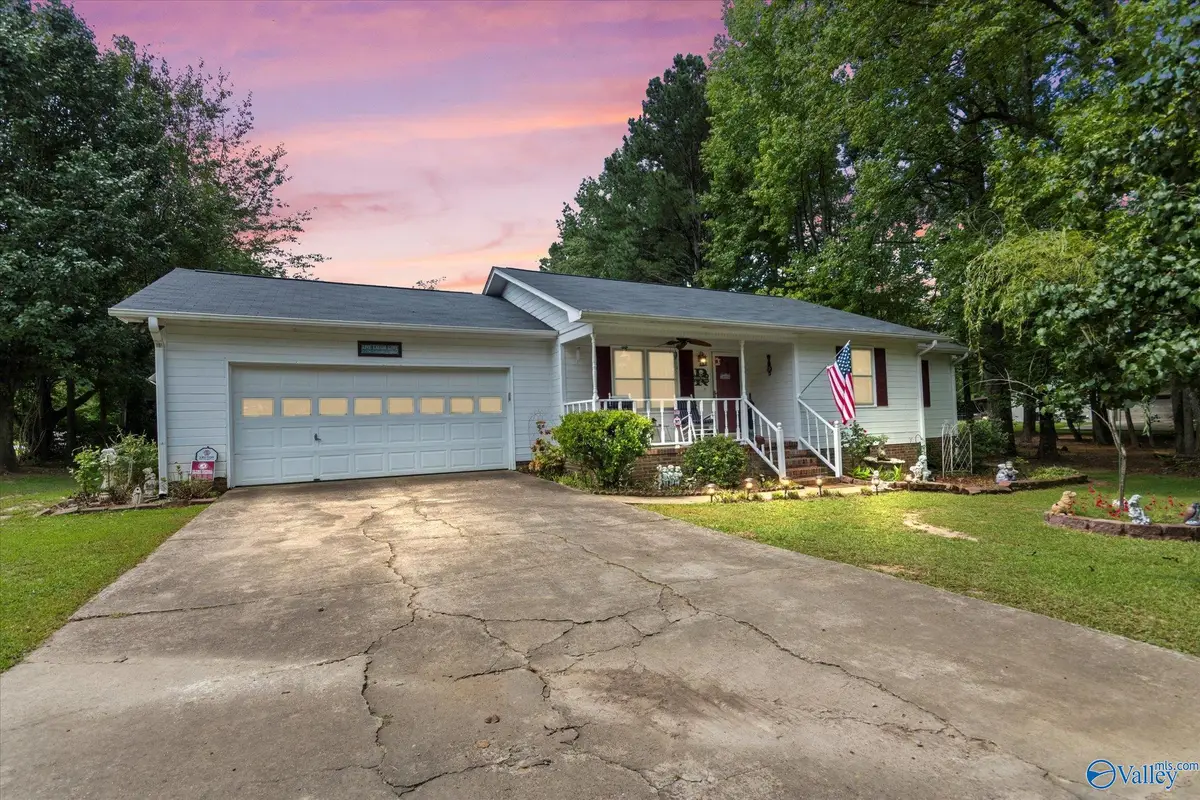 396 Golfview Drive Ne, Arab, AL 35016 - Image #1