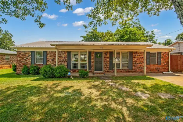 2908 Leighsdale Avenue Sw, Decatur, AL 35603