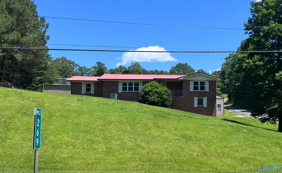 164 Ezra Dixon Drive, Haleyville, AL 35565 - Image #1