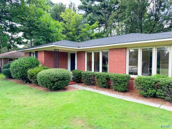 2106 Woodmont Drive, Decatur, AL 35601